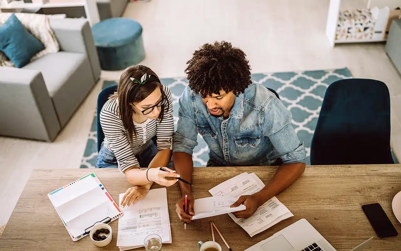 couple problemes endettement avec des prêts rapides